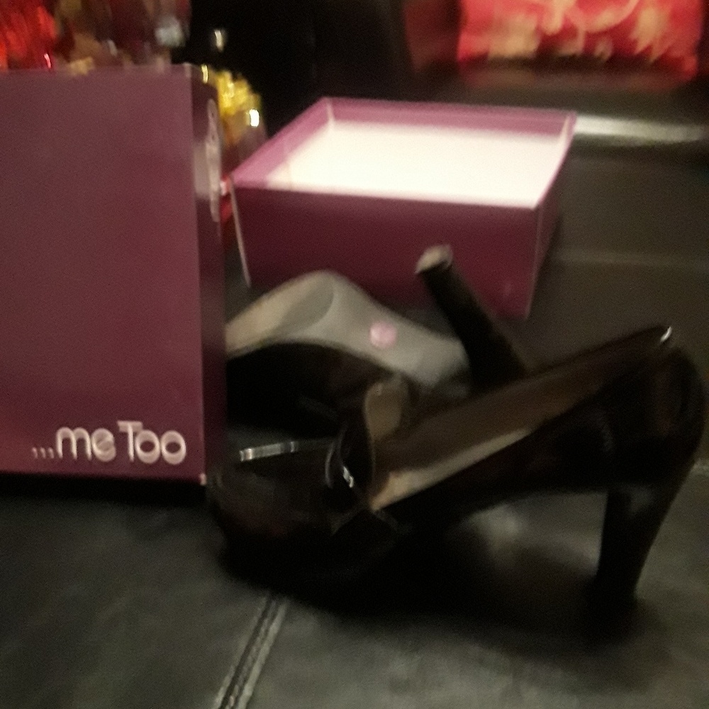 Panent Leather Pumps